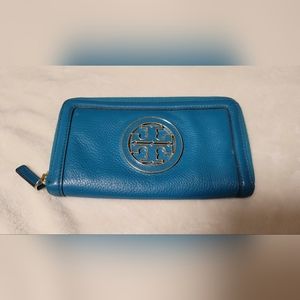 Tory Burch Leather Accordion Zip Wallet